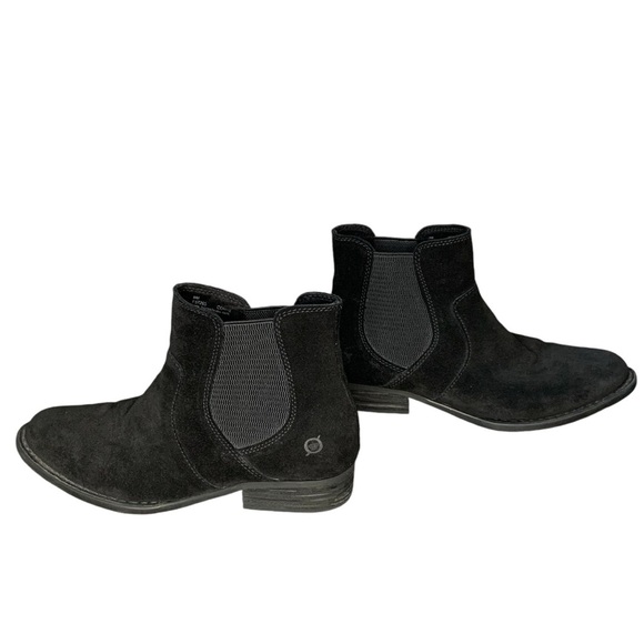 Born black suede leather upper Chelsea ankle bootie style F57203. Size 8 - Picture 5 of 10